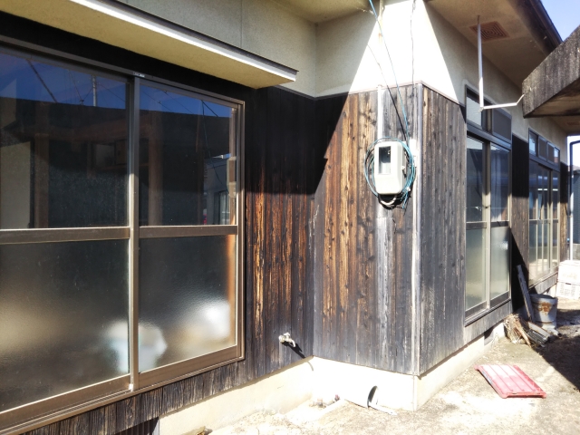 古くなった空き家